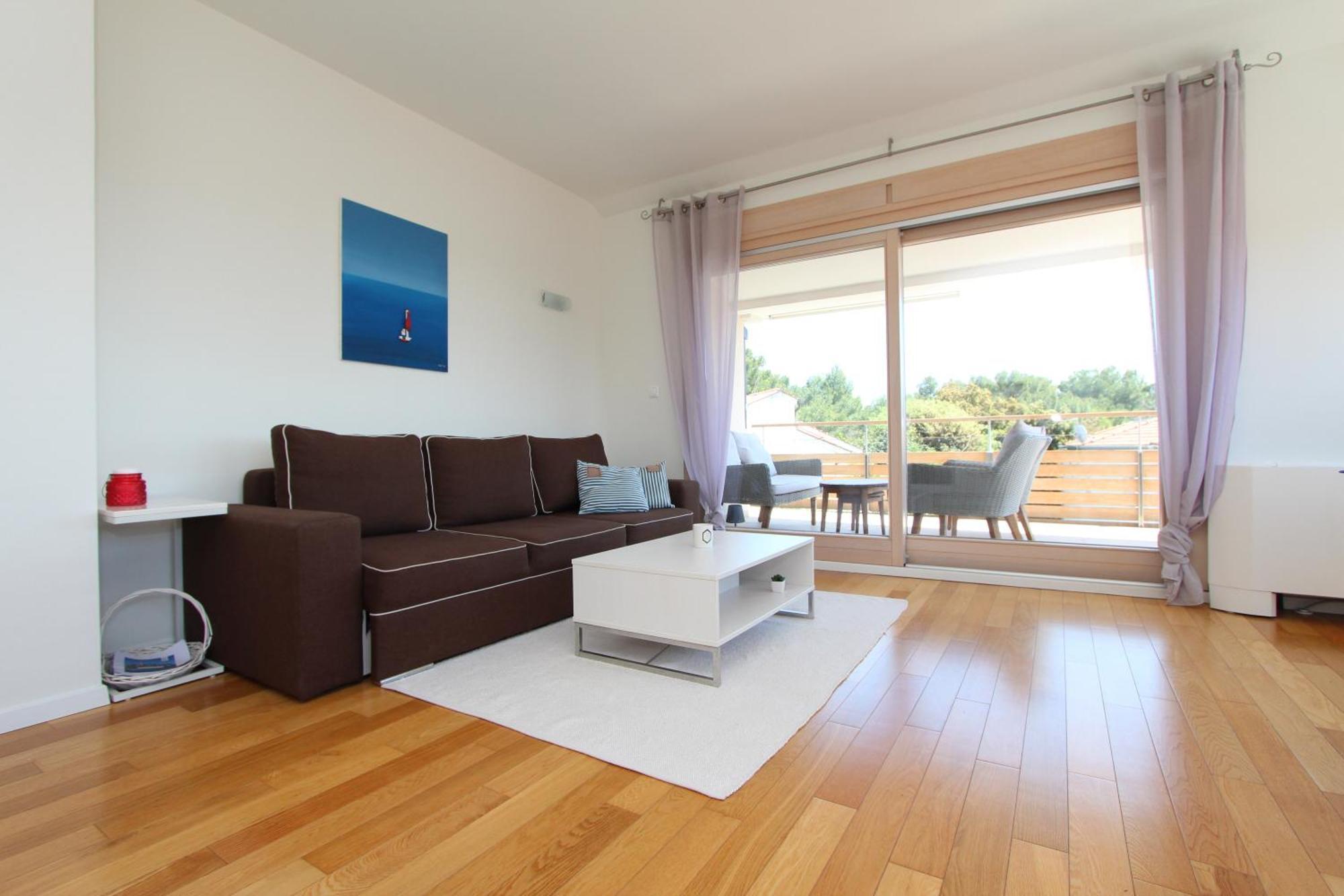 Apartments Makado Ровин Екстериор снимка