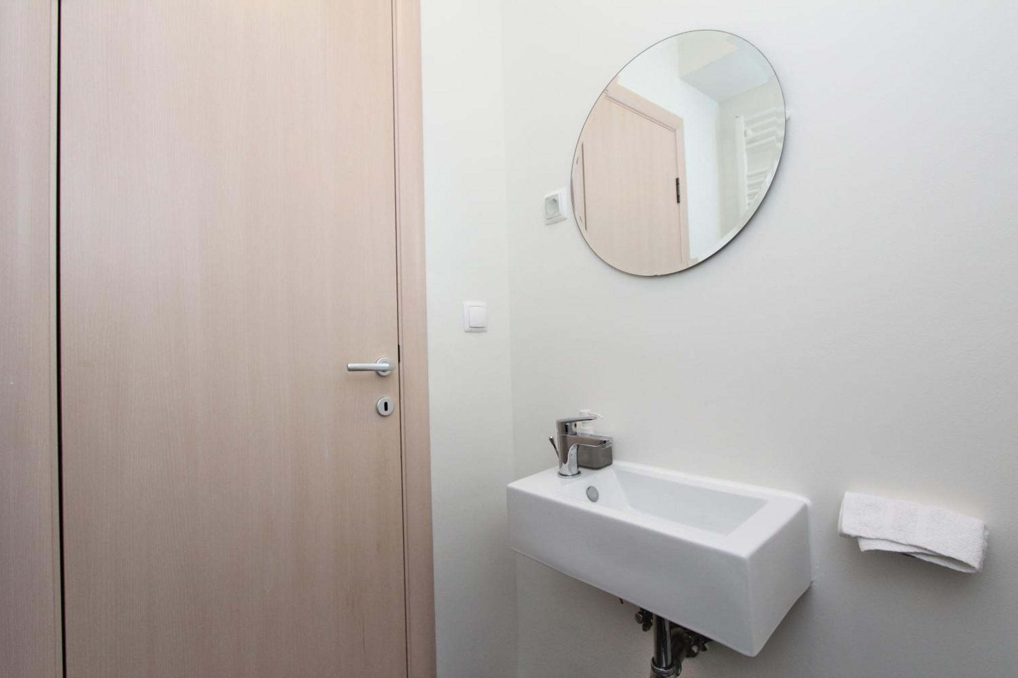 Apartments Makado Ровин Екстериор снимка